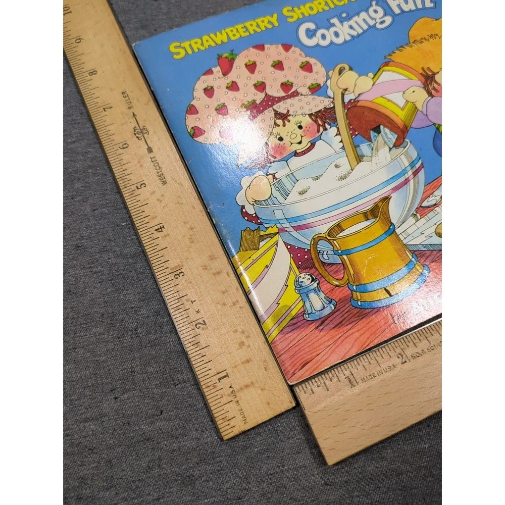 Strawberry Shortcakes Cooking Fun Vintage 1980 Cookbook Random House 1st edition